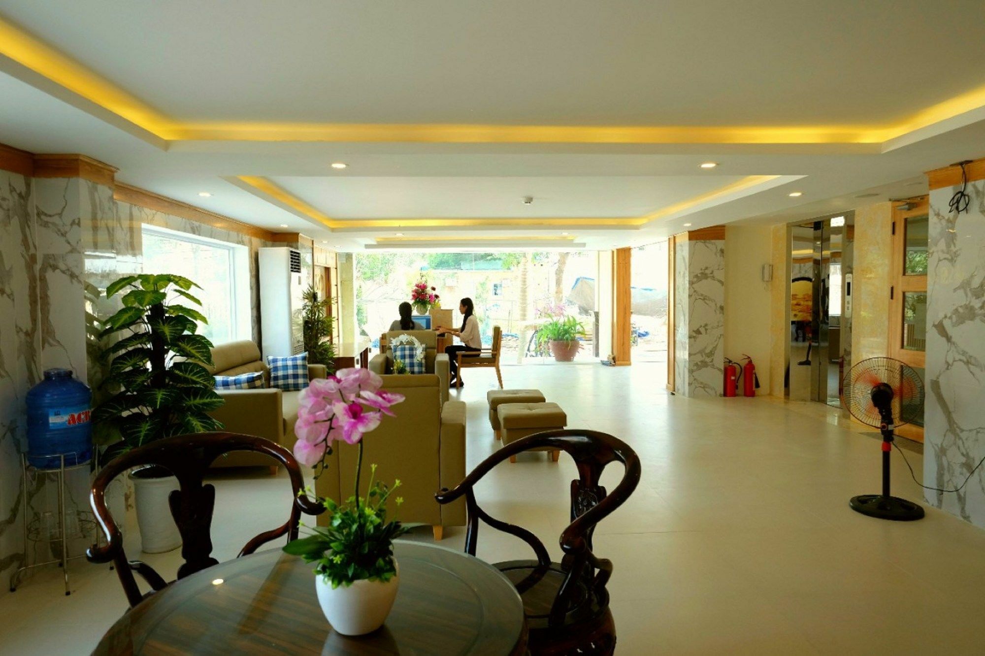 Marigold Hotel & Apartment Дананг Екстер'єр фото